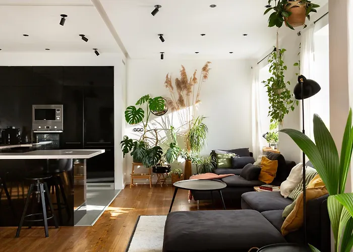 Evergreen - Old Town Spacious Stylish Apartment With Ac And One And A Half Bath, Baby & Kid- Friendly
