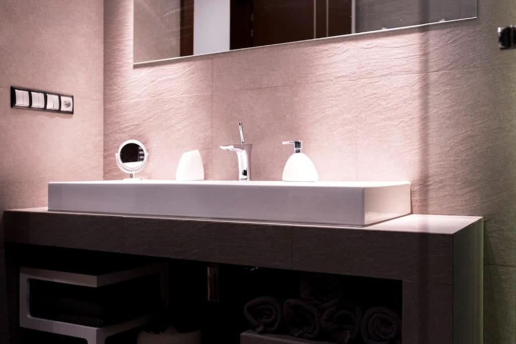 Evergreen - Old Town Spacious Stylish With Ac And One And A Half Bath, Baby & Kid- Friendly 公寓
