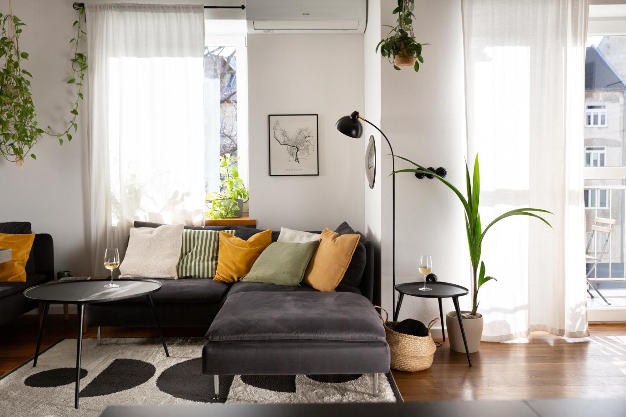Evergreen - Old Town Spacious Stylish With Ac And One And A Half Bath, Baby & Kid- Friendly 布拉迪斯拉发